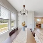 Lagoon Manor