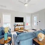 Lagoon Manor